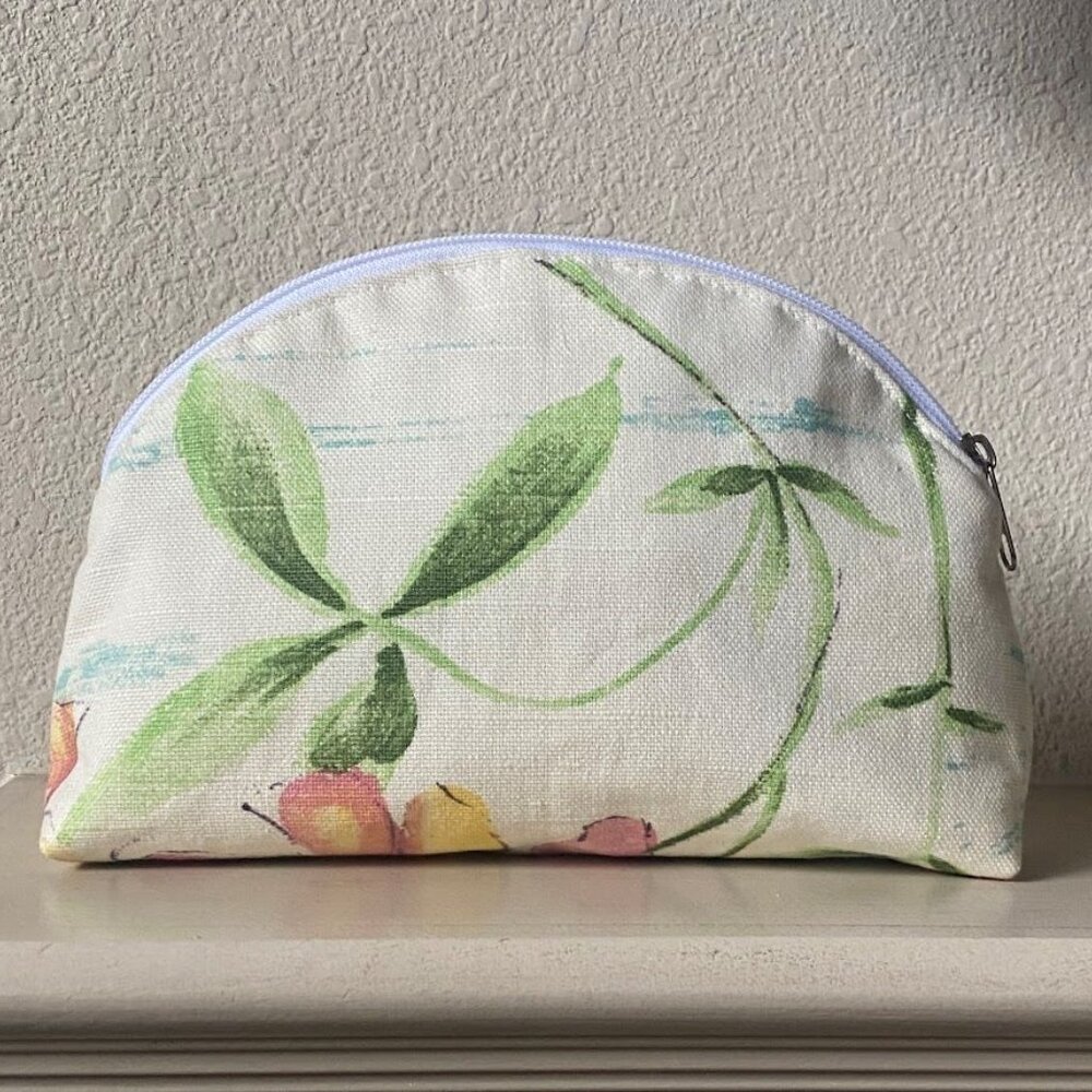Floral Handmade Cosmetic Bag, Large zipped makeup bag, Fabric bag